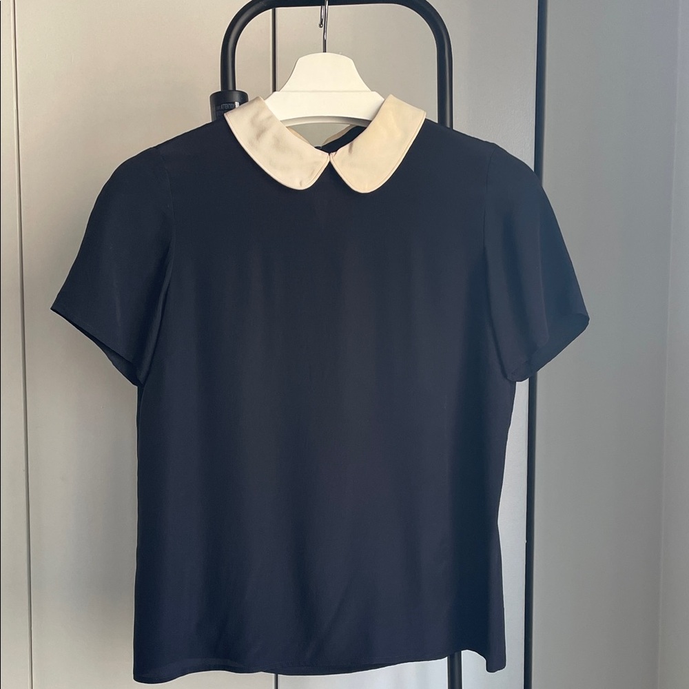 Marc By Marc Jacobs 100% Silk Black Blouse with Cream Collar. Size 0
